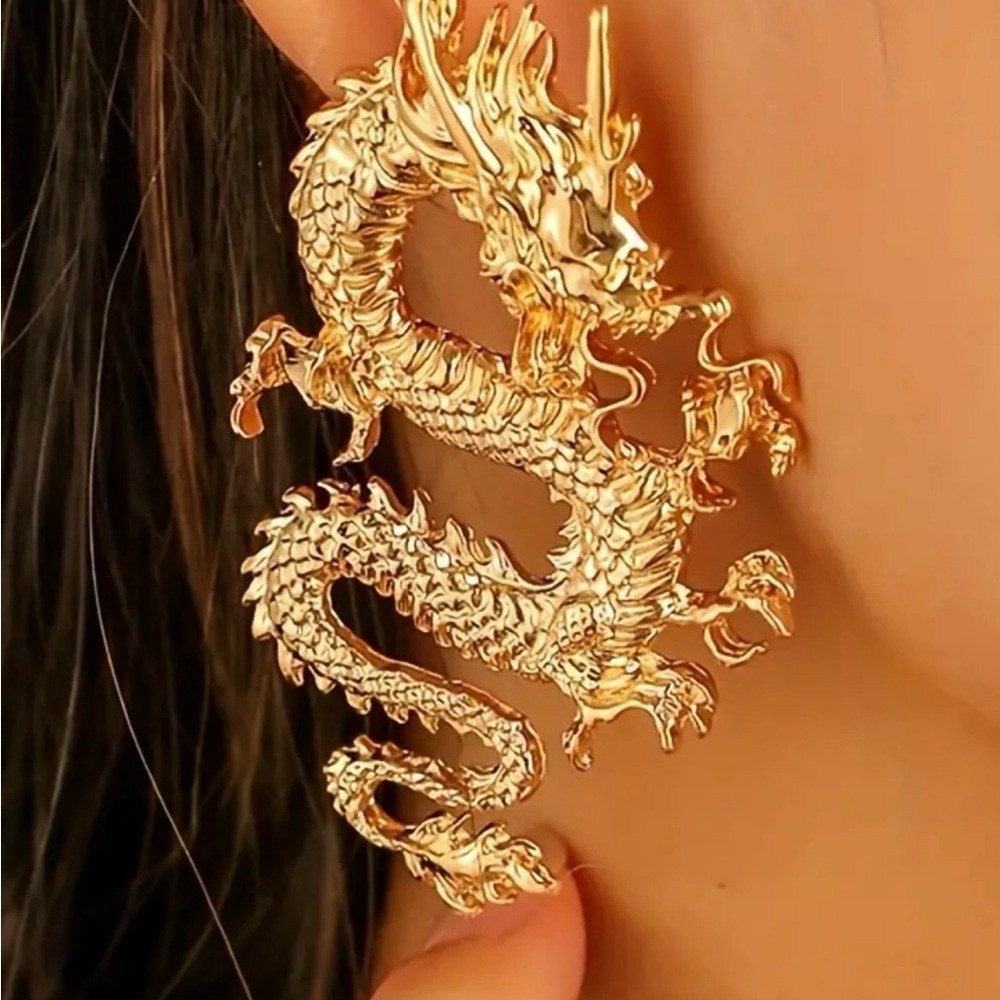 New. Large Gold Dragon Stud earrings